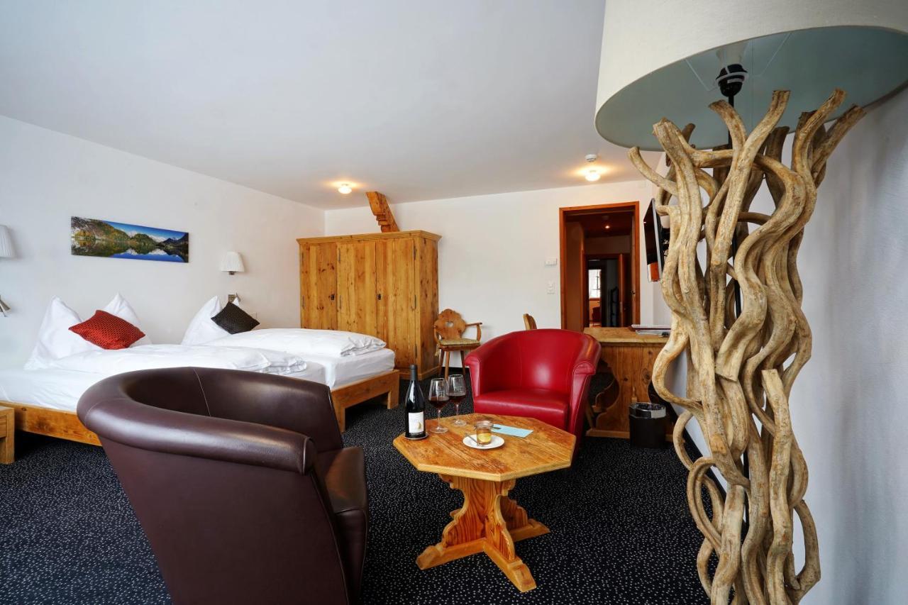 Schweizerhaus Swiss Quality Hotel Малоя Екстер'єр фото