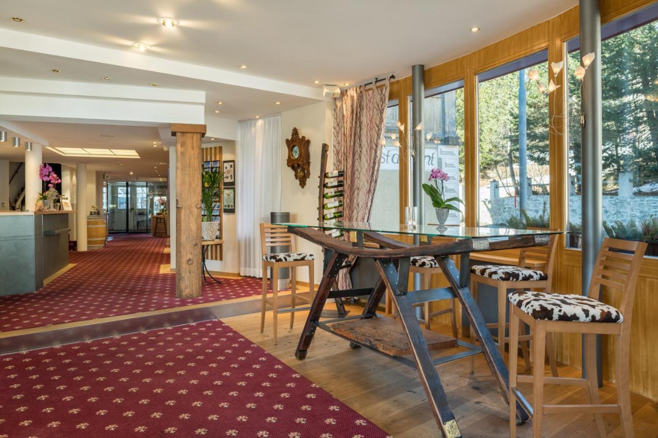Schweizerhaus Swiss Quality Hotel Малоя Екстер'єр фото