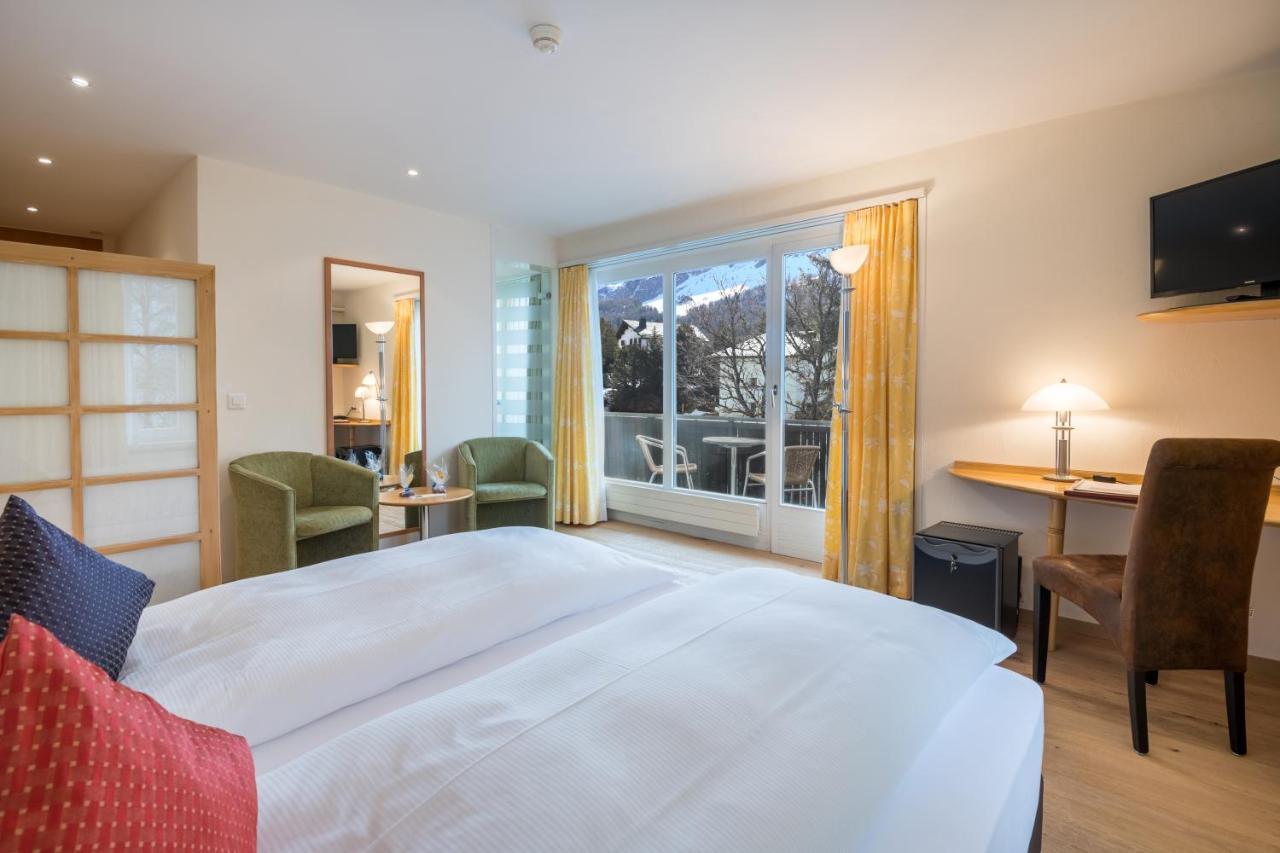 Schweizerhaus Swiss Quality Hotel Малоя Екстер'єр фото