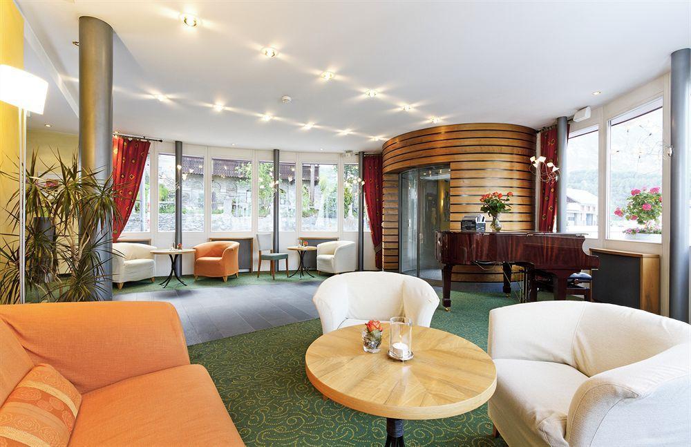 Schweizerhaus Swiss Quality Hotel Малоя Екстер'єр фото